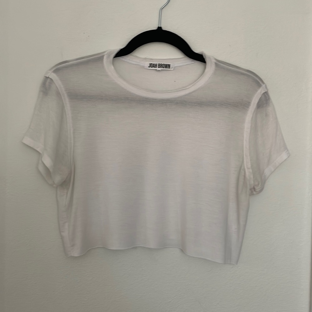 JOAH BROWN CROPPED T